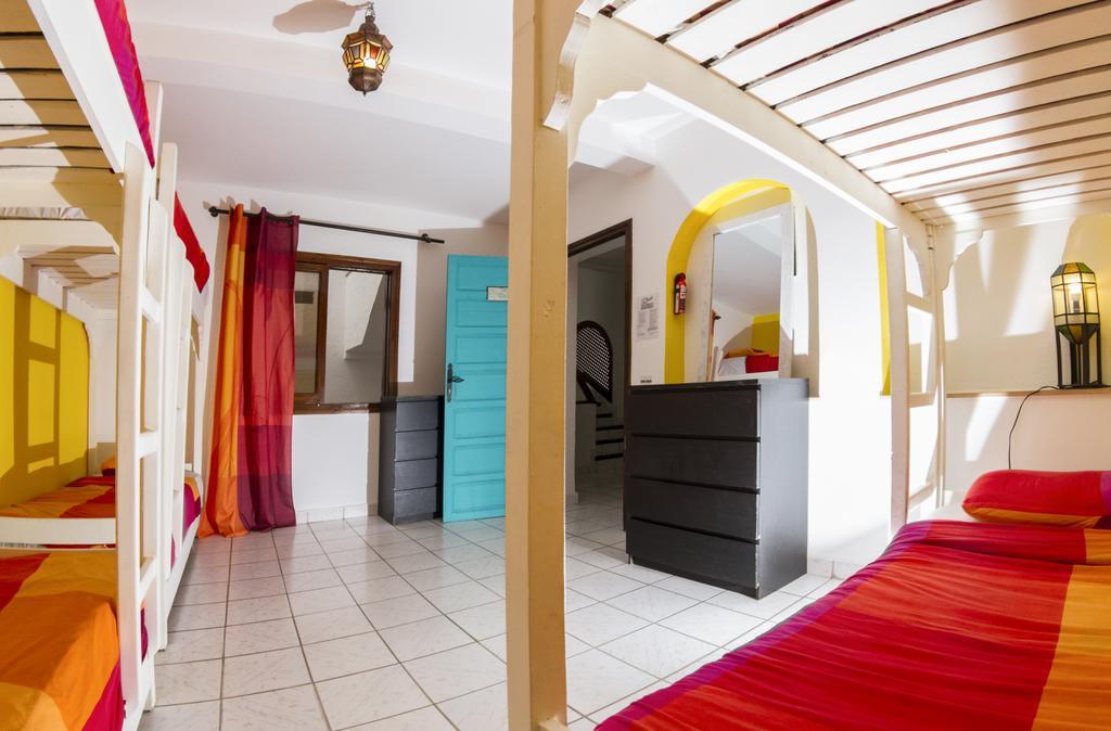Hostel Dfrost Almugar Surf And Yoga Taghazout Exterior foto